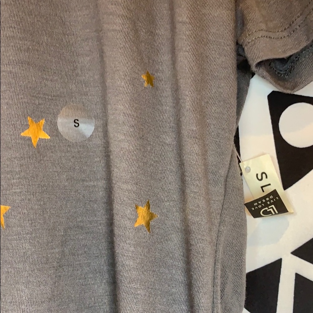 Star Tee - Picture 2 of 5